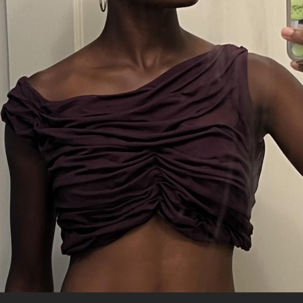 Di Petsa Wet Look One-Shoulder Purple Top